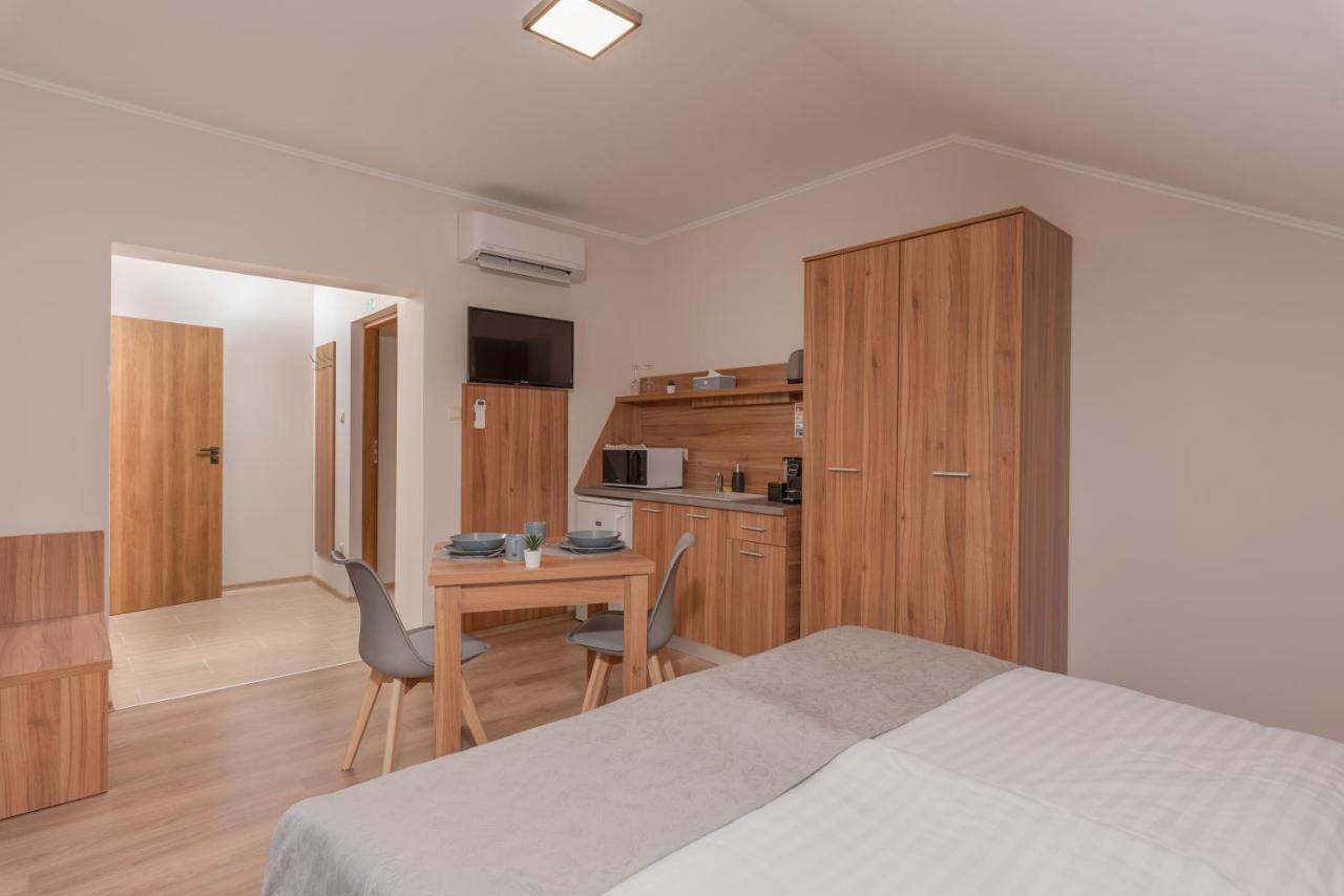 Hidfo Apartman-Nyugalom Szigetei Gyula Exteriér fotografie