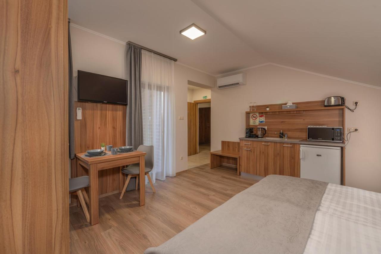 Hidfo Apartman-Nyugalom Szigetei Gyula Exteriér fotografie